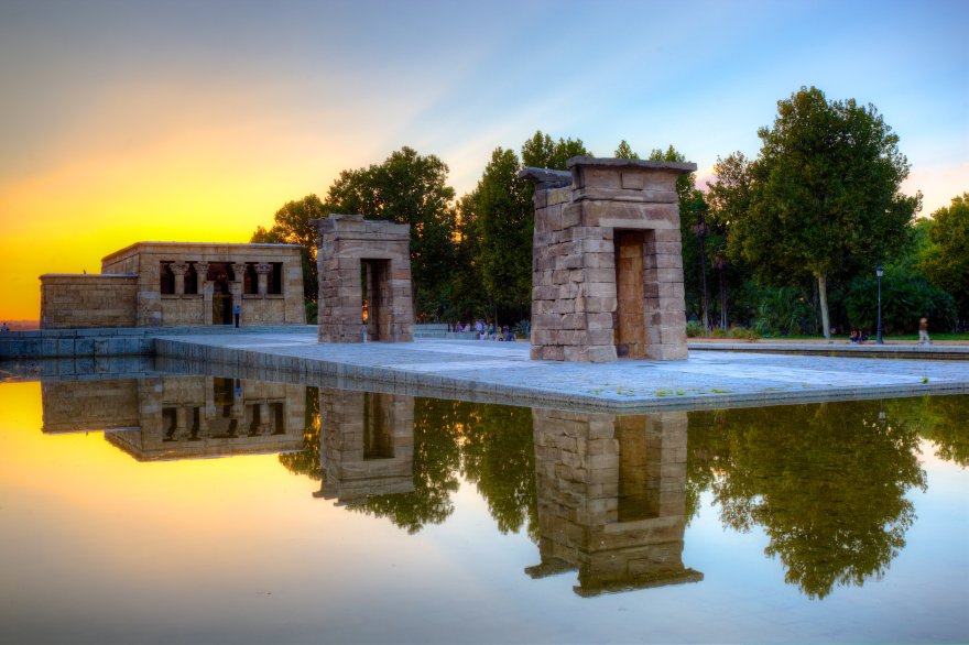 Discover the mysteries of Egypt - The Temple of Debod