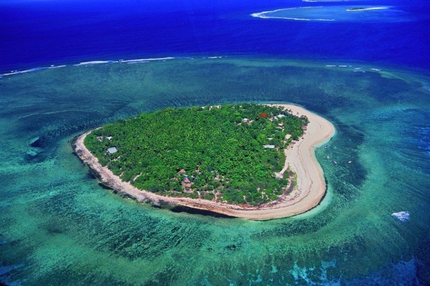 The heart shaped island: Tavarua - Fiji